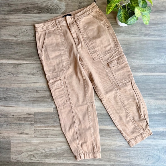 Banana Republic High Rise Tapered Utility Cargo Pants Iced Latte Brown Size 6 - Picture 2 of 14